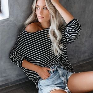 NWOT VICI BE BACK NEVER STRIPED RELAXED KNIT TOP ~M/L